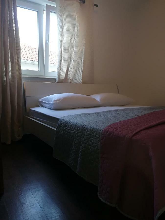 Apartman Brzovic Omiš Exteriér fotografie